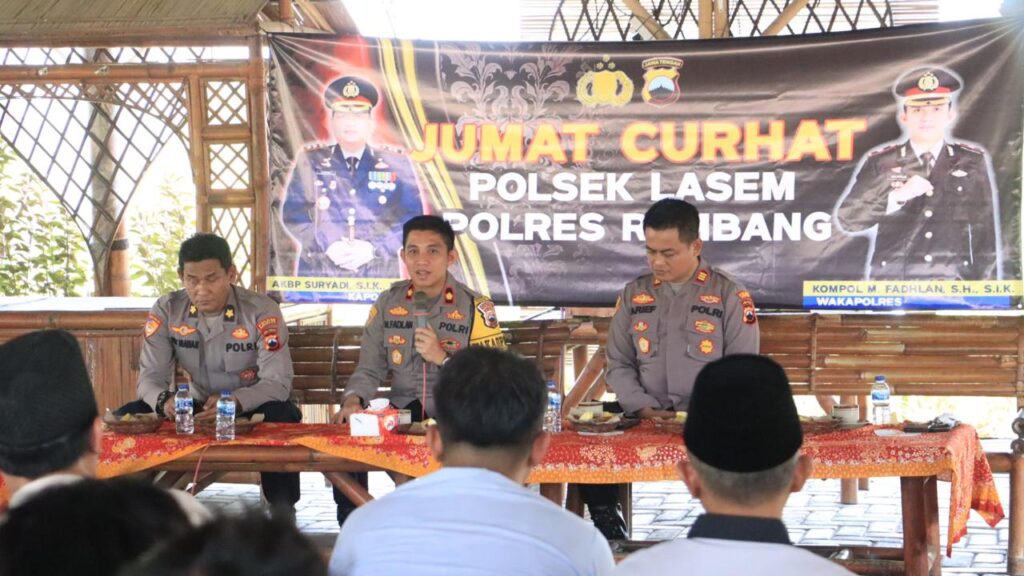 Jum’at Curhat : Wakapolres Rembang Hadir Dengarkan Keluhan Masyarakat Lasem