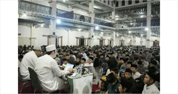 Kajian Rutin Pesantren Manba’ul Ulum Jamanis Dengan Tema Sejarah Pemilihan