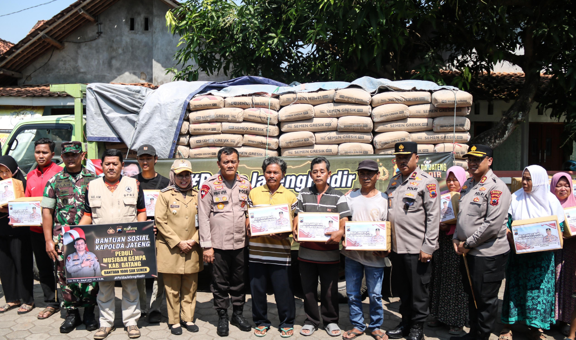 Kapolda Jateng Kunjungi Korban Gempa Batang, Beri Bantuan Dan Trauma