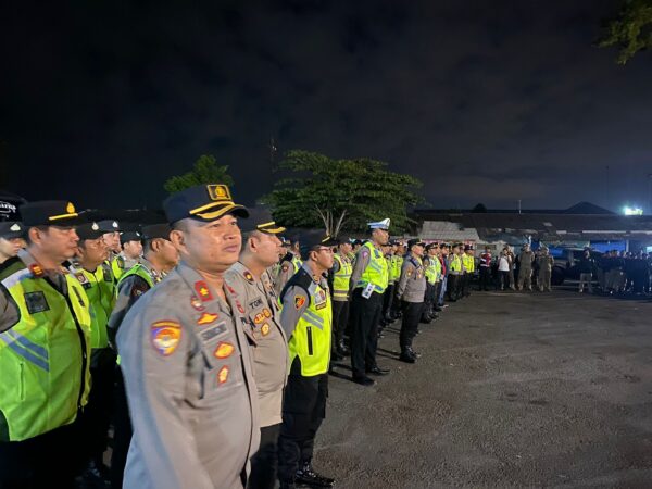 Keamanan Wisuda Psht 2024: Polresta Banyuwangi Laksanakan Apel Pengamanan