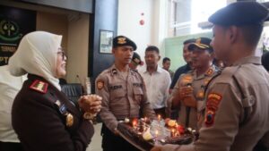 Kejutan Istimewa dari Polres untuk Kejaksaan Sukoharjo di Hari Bhakti Adhyaksa ke-64