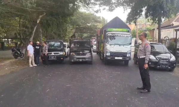 Kemacetan Di Pelabuhan Tanjungwangi Banyuwangi Akibat Kapal Tak Bisa Isi