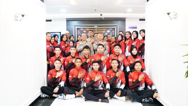 Kontingen Taekwondo Polri Ke Malaysia Dan Thailand Dapat Motivasi Beasiswa