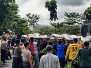 Latihan Sispamkota Brimob Kalteng dan Polres Kobar: Kesiapan Amankan Pilkada 2024