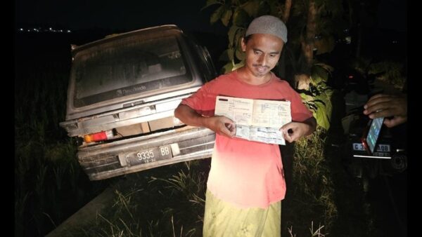 Misteri Mobil Carry 2 Hari Di Sawah Pekalongan Akhirnya Terungkap