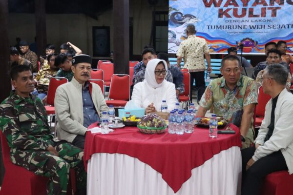 Nobar Wayang Kulit Bersama Kapolres Dan Forkopimda Kabupaten Lamandau Di