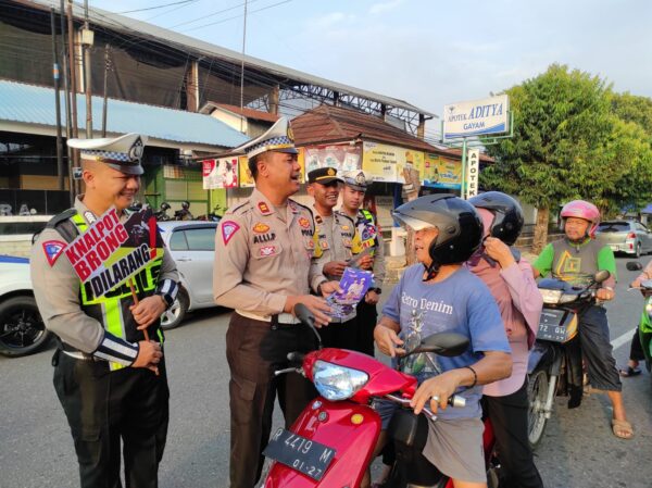 Polres Banjarnegara Lakukan Kampanye Keselamatan di Simpang 3 Gayam