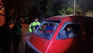 Adu Banteng dengan Mobil di Gunungpati Semarang, Pemotor Tewas