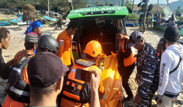 Pencari Kerang Di Pantai Wedi Ireng Banyuwangi Ditemukan Tewas Setelah