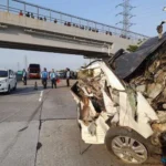 Pikap Pengangkut Kambing Tabrak Pembatas Jalan Tol Sragen, 1 Tewas