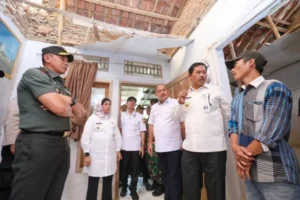 Kunjungan Pj Gubernur Jawa Tengah ke Rumah Terdampak Gempa di Batang