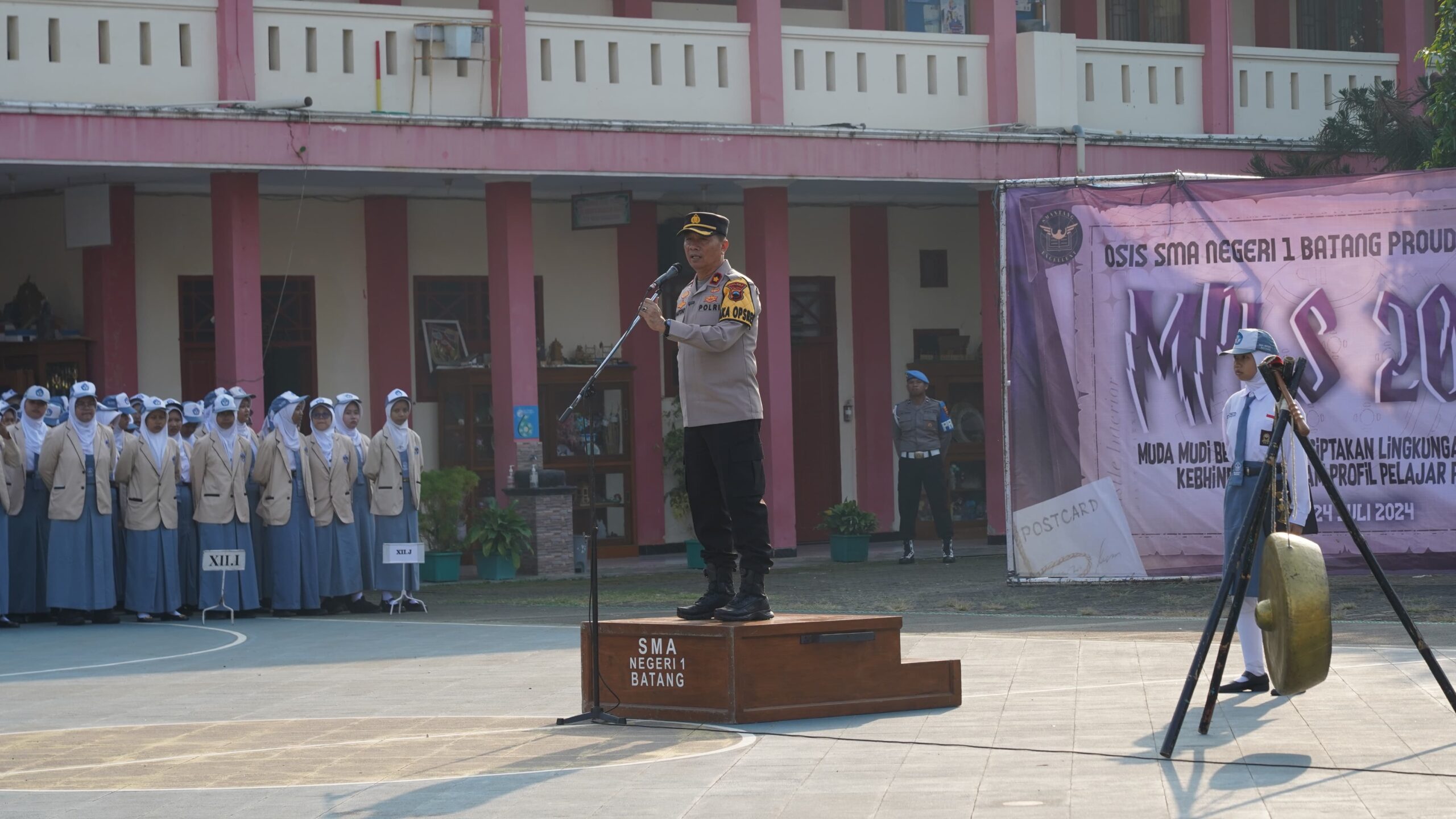 Polres Batang Ajak Pelajar Sma N 1 Batang Bijak Gunakan