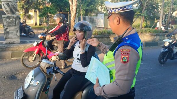 Polres Jembrana Laksanakan Sosialisasi Kamseltibcar Lantas Pada Operasi Patuh Agung