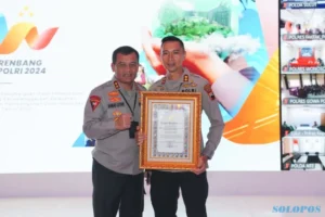 Polres Karanganyar Meraih Penghargaan Pelayanan Publik Terbaik dari Kemenpan RB