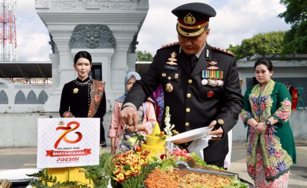 Polresta Banyuwangi Gelar Tasyakuran Dan Upacara Untuk Peringati Hari Bhayangkara