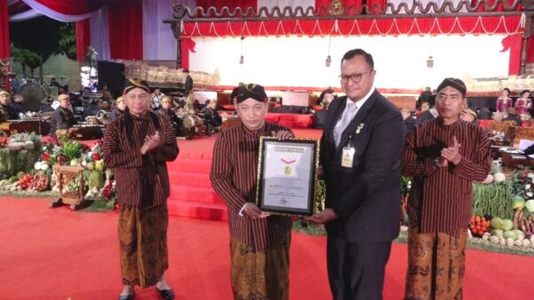 Polri Catatkan Prestasi Rekor Muri Dengan Wayang Kulit Dan Kolaborasi