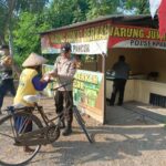 Polsek Pancur Bagi Bagi Makanan Gratis, Wujud Kepedulian Nyata Polri Pada