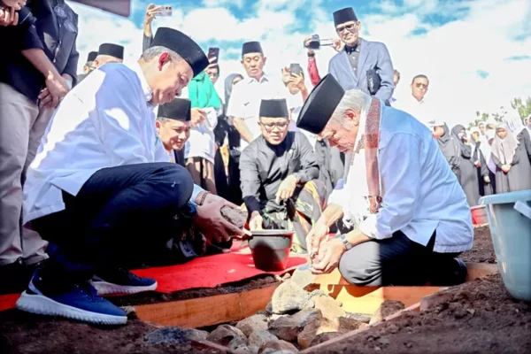 Pondok Pesantren Mabadi’ul Ihsan Karangdoro Banyuwangi Dihadiri 2 Menteri, Bangun