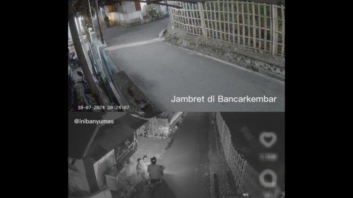 Ponsel Remaja Dirampas Pemotor Di Bancarkembar Purwokerto Saat Asyik Main