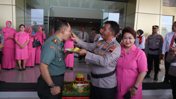 Rayakan Hari Bhayangkara Ke 78, Kodim 0726 Beri Kejutan Untuk Polres