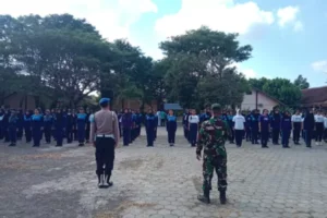 Ribuan Siswa SMP dan SMA di Purwoharjo Banyuwangi Gelar MPLS Serantak, Ini Pesan Pihak Kepolisian