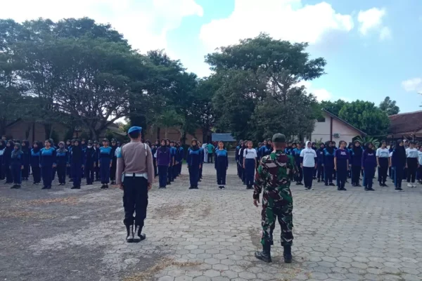 Ribuan Siswa Smp Dan Sma Purwoharjo Banyuwangi Gelar Mpls Serantak,