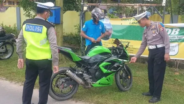 Sat Lantas Polres Lamandau Beri Teguran Dalam Ops Patuh Telabang