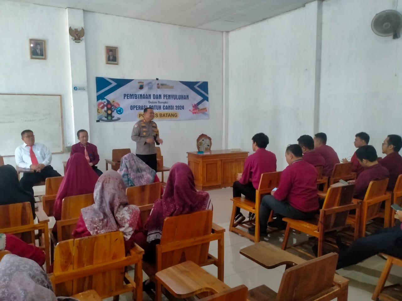 Satgas Bindikmas Dan Universitas Sri Slamet Bersinergi Edukasi Tertib Berlalu