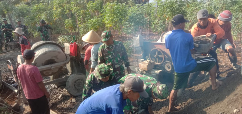 Hari ketiga, Satgas TMMD Banyumas Fokuskan Pembangunan Rabat Beton dan Talud