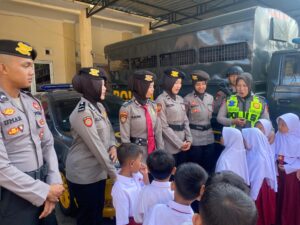 Satlantas Polres Banjarnegara Gelar Polisi Sahabat Anak Bersama SDN 1 Wanadri