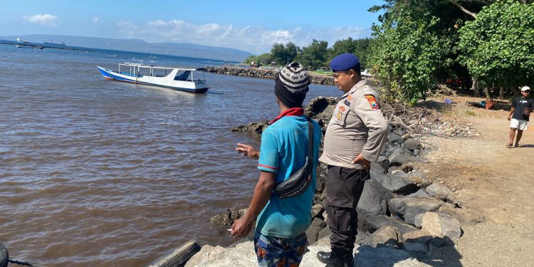 Satpolairud Polresta Banyuwangi Gelar Sosialisasi Kamtibmas Bagi Warga Pesisir