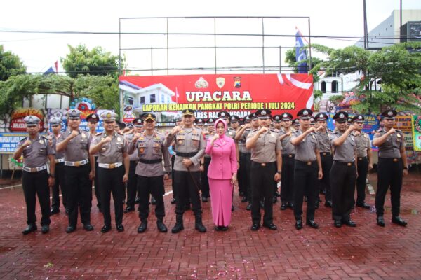 Sebanyak 33 Personel Polres Banjarnegara Naik Pangkat Setingkat Lebih Tinggi