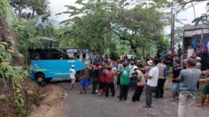 Pengakuan Sopir Bus Rombongan PKK yang Terguling di Kemuning Karanganyar