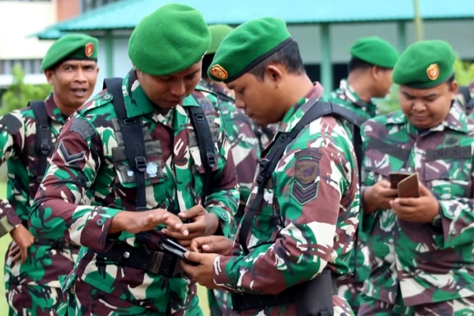 Sidak Kodim 1017/lamandau: Puluhan Handphone Prajurit Diperiksa Untuk Keamanan Dan