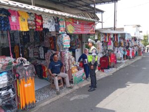 Sukseskan Ops Patuh Candi 2024 Sat Lantas Polresta Banyumas Patroli Jalur Wisata Dan Pusat Keramaian