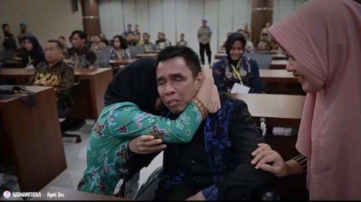 Video: Menginspirasi! Putri Korban Bom Surabaya Kini Jadi Bintara Polri