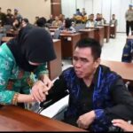 Video: Semangat Tak Pernah Padam: Putri Korban Bom Surabaya Lulus