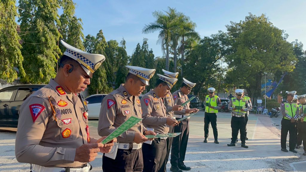 Wajibkan Baca Asmaul Husna, Sat Lantas Polres Rembang Berharap Lindungan Dari Tuhan Saat Berdinas