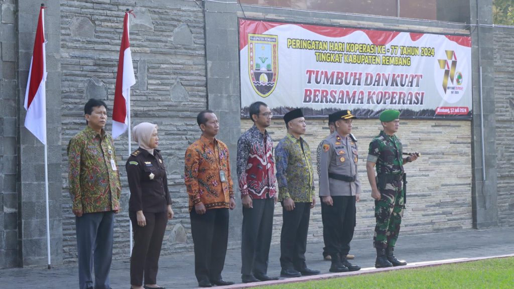 Wakapolres Rembang Hadiri Upacara Peringatan Hari Koperasi Nasional Ke 77