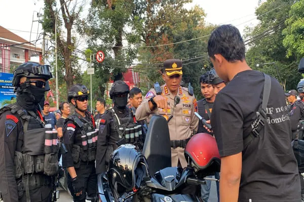 4 Suporter Psis Semarang Ditangkap Setelah Ditemukan Senjata Tajam Dan