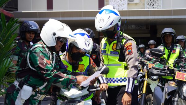 Antisipasi Kerawanan Pilkada 2024, Tni Polri Giat Patroli Gabungan Di Batang