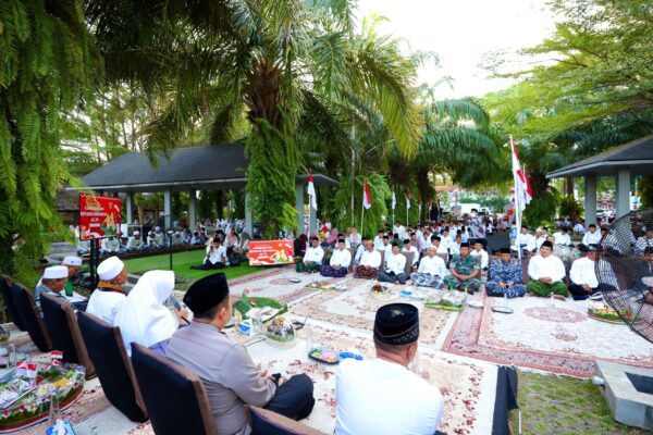 Banyuwangi Gelar Tasyakuran Dan Doa Bersama Di Taman Makam Pahlawan