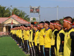 Berbagai Lomba Unik Warnai Perayaan HUT RI ke-79 di Polda Kalteng