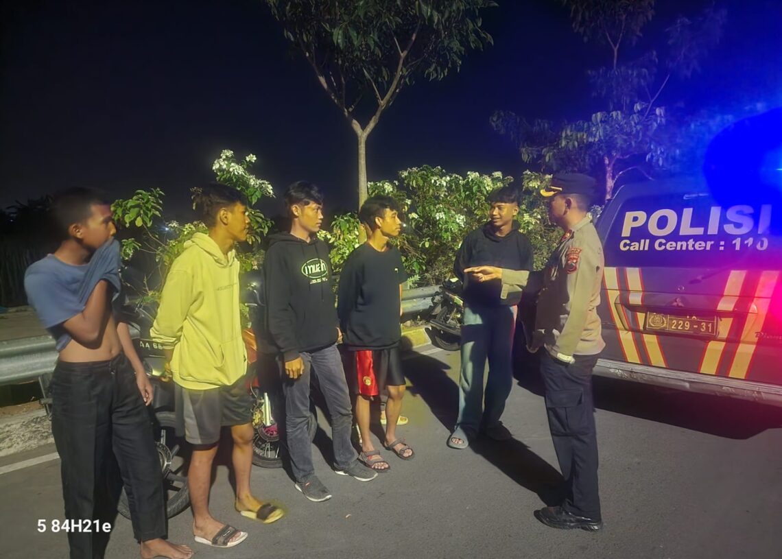 Cegah Balap Liar, Kapolsek Purwokerto Selatan Gelar Patroli Dini Hari