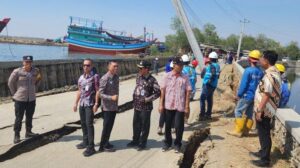 Geger! Jalan di Pati Ambles 65 Meter, Warga Kira Gempa, Ternyata Ini Penyebabnya