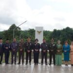 Hut Kabupaten Lamandau, Kapolres Hadiri Upacara Ziarah Di Taman Makam