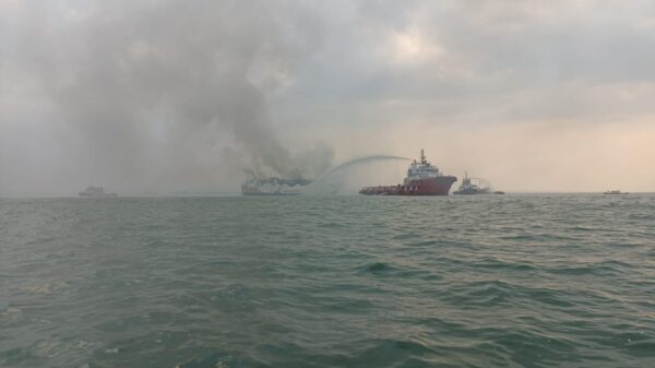 Km Kirana 1 Terbakar Di Laut Semarang, Seluruh Penumpang Selamat