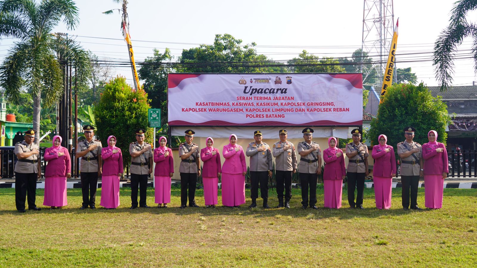 Kapolres Batang Pimpin Upacara Serah Terima Jabatan Sejumlah Pju