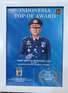 Kapolres Lamandau Terpilih Sebagai Penerima Penghargaan “Top Choice Excellent and Outstanding Achievers 2024”