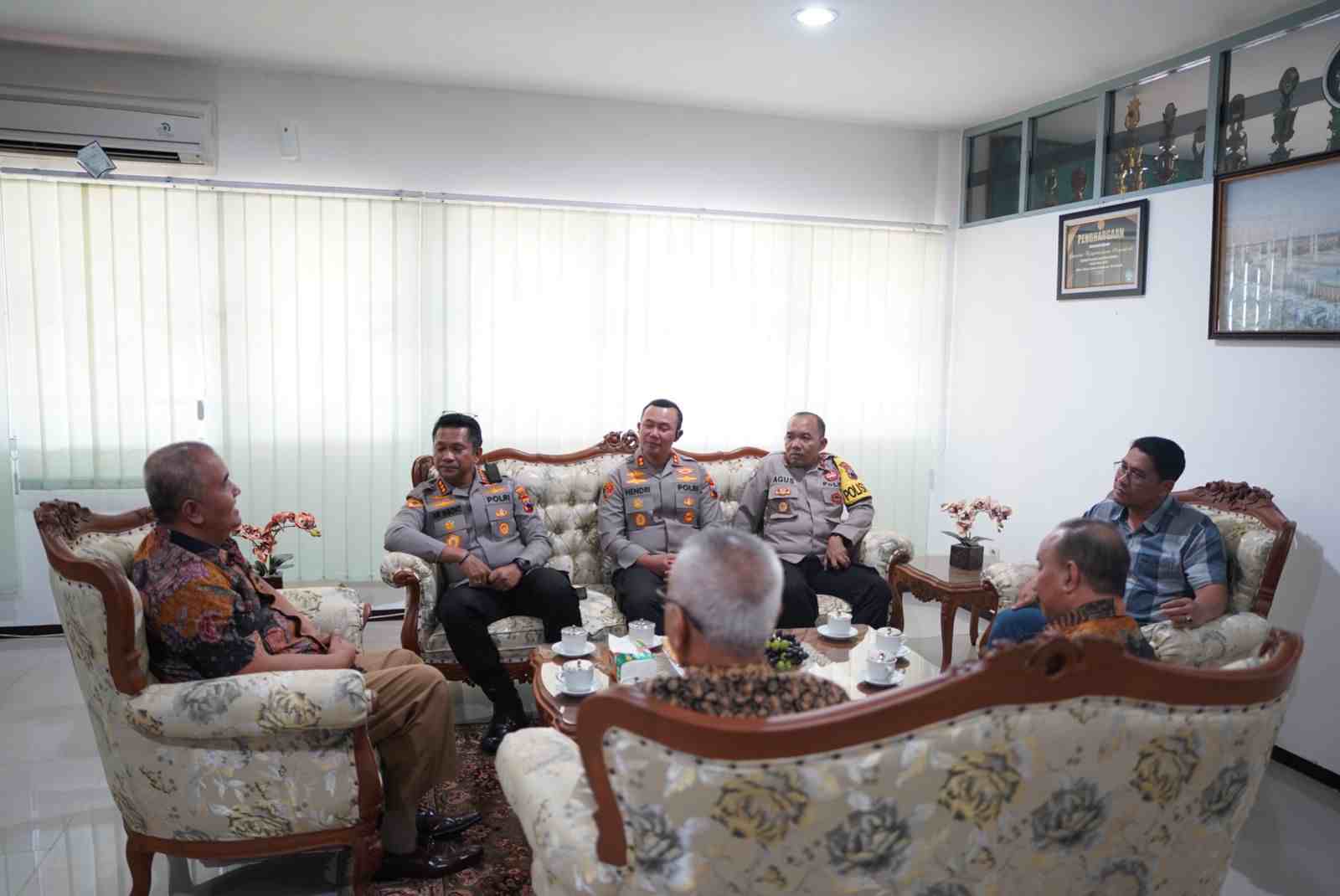 Kapolresta Banyumas Jalin Silaturahmi Dengan Rektor Universitas: Perkuat Sinergi Keamanan